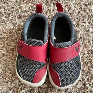 Vivobarefoot Primas Sport Toddler size 23